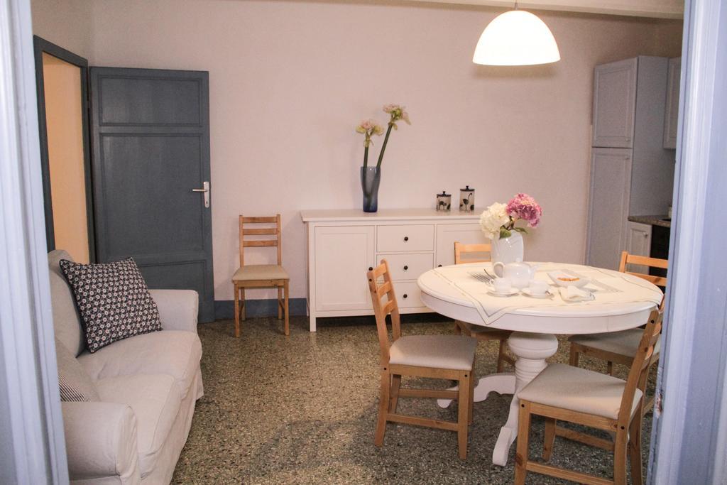 Abitare Il Borgo Piazza Del Popolo Διαμέρισμα Castagneto Carducci Εξωτερικό φωτογραφία