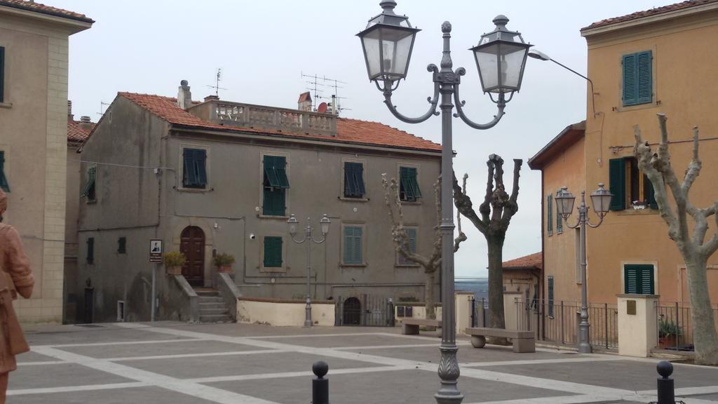 Abitare Il Borgo Piazza Del Popolo Διαμέρισμα Castagneto Carducci Εξωτερικό φωτογραφία